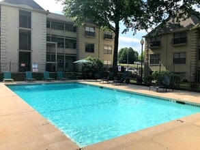 Arrow's Mark Apartments in Kansas City, KS - Foto de edificio - Building Photo
