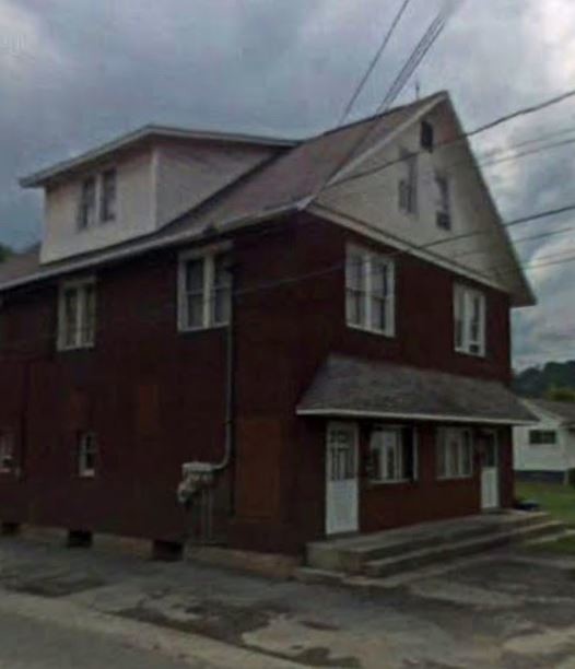 701 Riverside Ave in Johnstown, PA - Building Photo