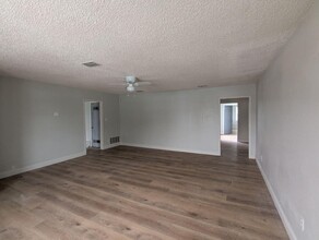 4309 41st St in Lubbock, TX - Foto de edificio - Building Photo