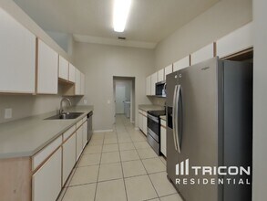 16 Burning Ember Ln in Palm Coast, FL - Building Photo - Building Photo