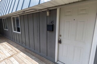 105 N Garth Ave in Columbia, MO - Building Photo - Building Photo