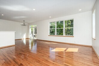 786 Bohannon Cir in Oswego, IL - Building Photo - Building Photo