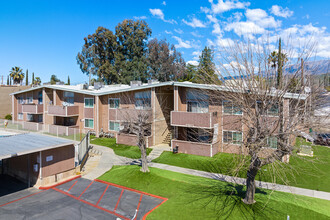 Wilson Garden in Banning, CA - Building Photo - Primary Photo