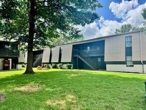 1701 S West End St in Springdale, AR - Building Photo - Building Photo