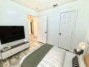 Elliston Commons in Lubbock, TX - Foto de edificio - Building Photo