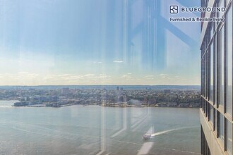 635 W 42nd St in New York, NY - Building Photo - Building Photo