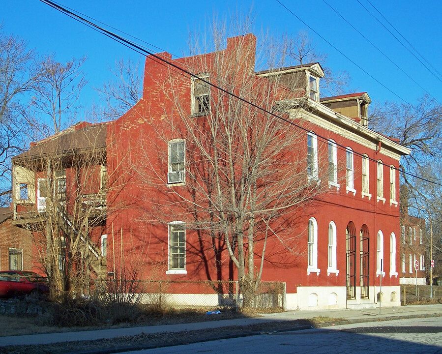 3725 N 14th St in St. Louis, MO - Foto de edificio