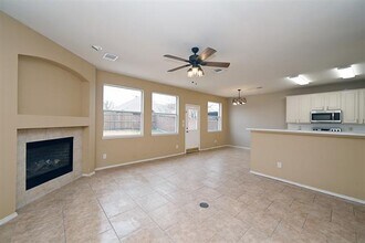10706 Gleneagles Ln in Rowlett, TX - Building Photo - Building Photo