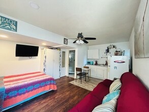 604 17th St in Huntington Beach, CA - Building Photo - Building Photo