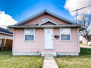 2401 S Mulberry St in Muncie, IN - Building Photo - Building Photo