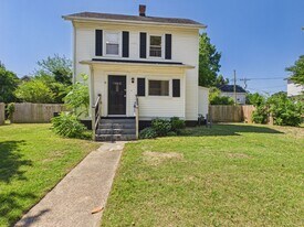 1002 Haskell St in Hopewell, VA - Building Photo