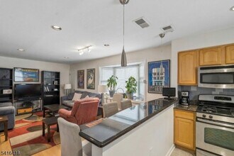 382 Morris Ave in Summit, NJ - Building Photo - Building Photo