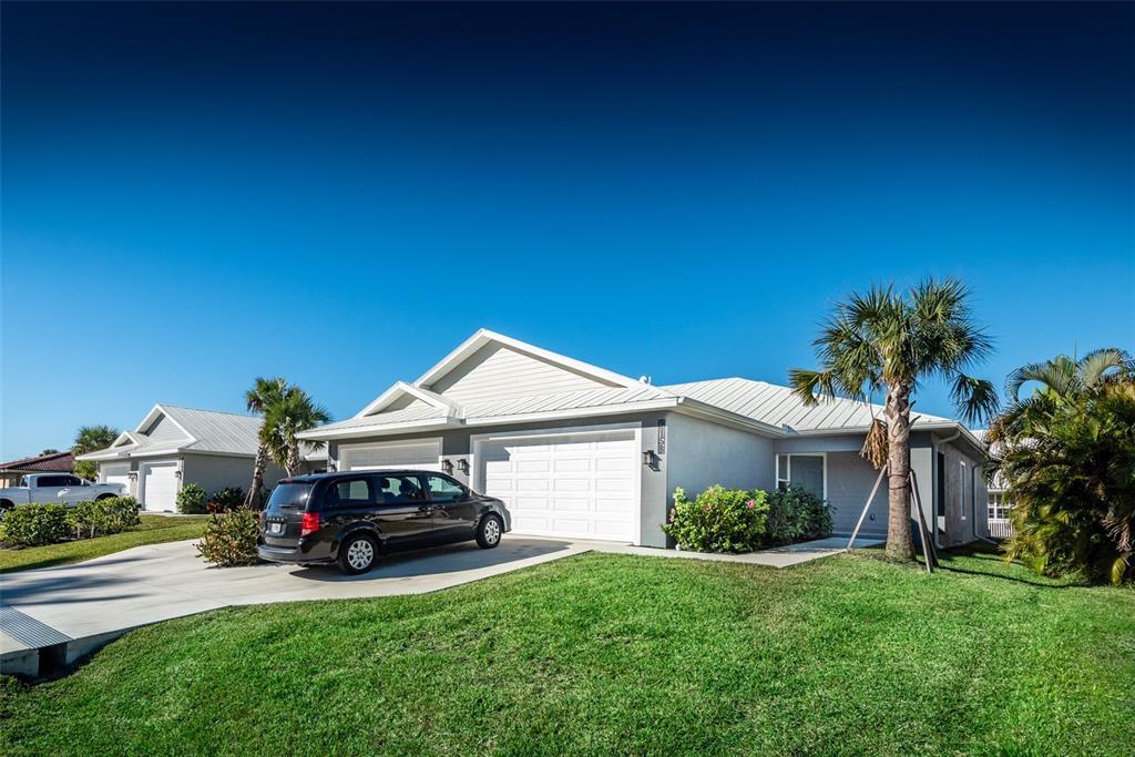 219 Lewis Cir in Punta Gorda, FL - Building Photo