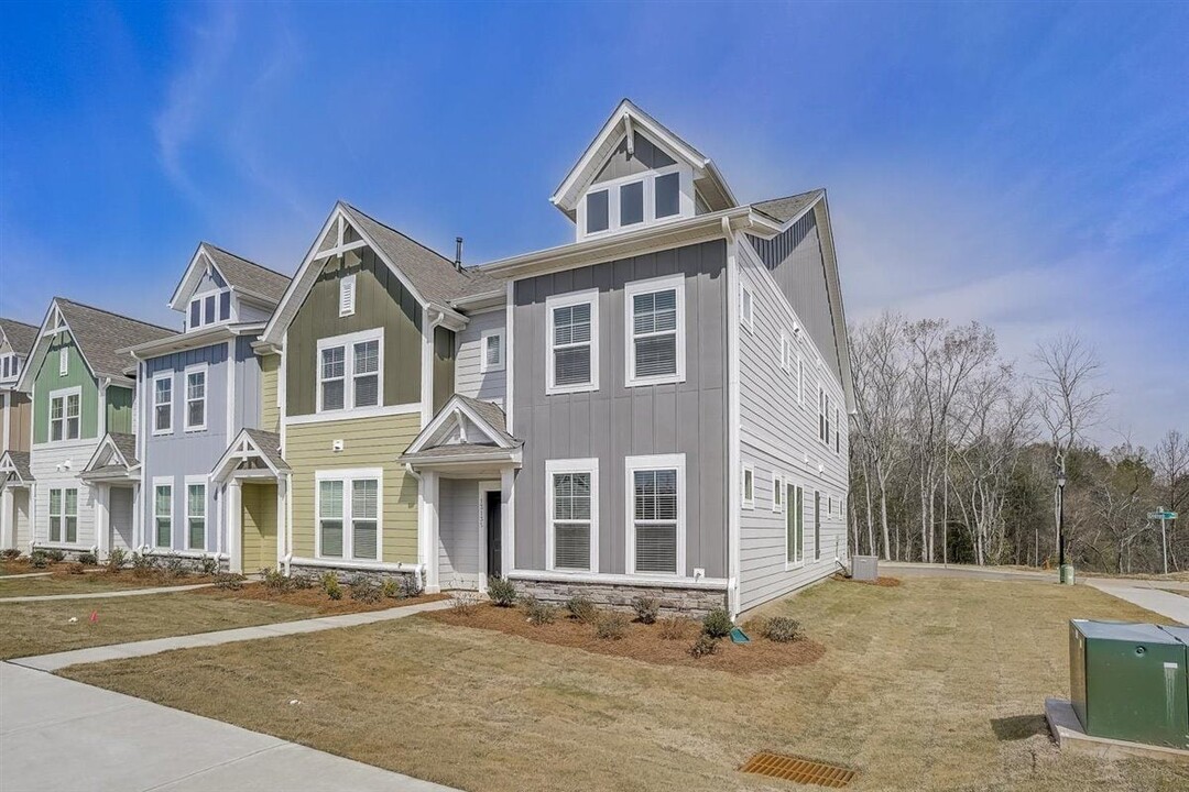 Cedar Ridge Townhomes in Charlotte, NC - Foto de edificio