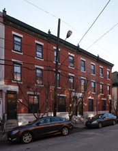 3944-3946  3948  50 Pine St in Philadelphia, PA - Building Photo - Building Photo