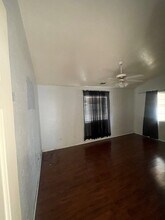 9557 Rd 234 in Terra Bella, CA - Building Photo - Building Photo