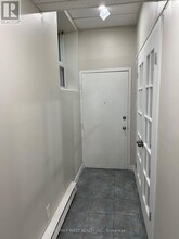 425 Jane St in Toronto, ON - Building Photo - Building Photo