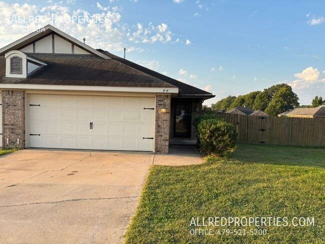 4245 W Titus Dr