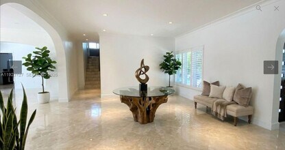 100 S Prospect Dr in Coral Gables, FL - Building Photo - Building Photo