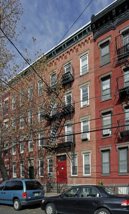 278 2nd St in Jersey City, NJ - Building Photo