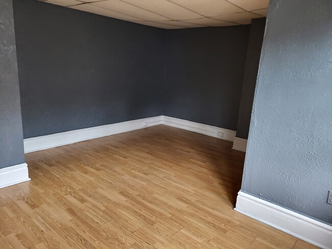 404 Grace St, Unit 3rd Floor in Mount Washington, PA - Building Photo - Building Photo