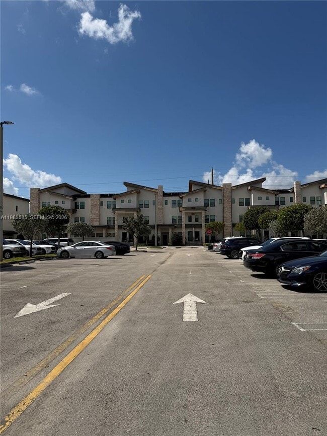 10479 NW 82nd St in Doral, FL - Building Photo - Building Photo