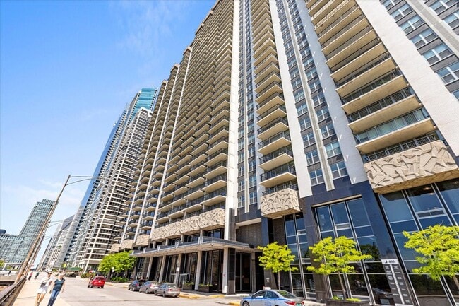 property at 400 E Randolph St