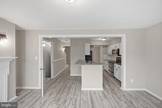 40 Cobber Ln in Baltimore, MD - Building Photo - Building Photo