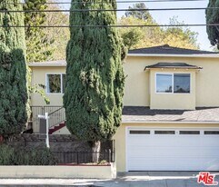 2610 Griffith Park Blvd in Los Angeles, CA - Building Photo