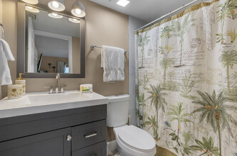 3923 Country Club Blvd in Cape Coral, FL - Building Photo - Building Photo