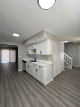 805 Lindenwood Dr S in South Bend, IN - Building Photo - Building Photo