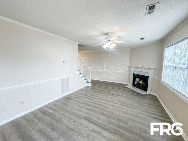 3908 Sterling Pointe Dr in Winterville, NC - Building Photo - Building Photo