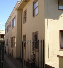 215 S Birch St in Santa Ana, CA - Building Photo - Building Photo