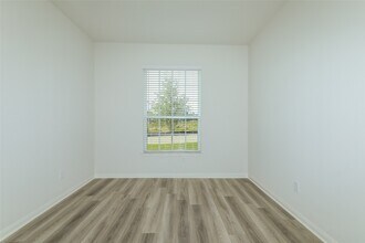 26865 Steinbeck Dr in Magnolia, TX - Foto de edificio - Building Photo