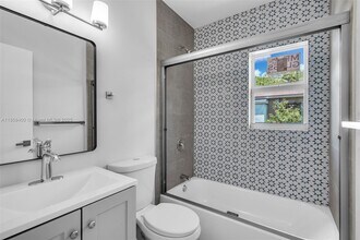 351 NE 82nd St in Miami, FL - Building Photo - Building Photo