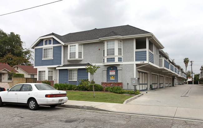 318-324 San Marcos St in San Gabriel, CA - Foto de edificio - Building Photo