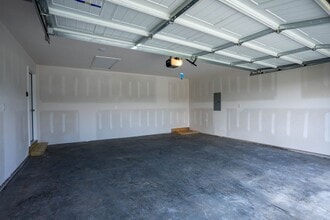 2025 S Durango Dr in Bolivar, MO - Building Photo - Building Photo
