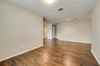 1512 Queens Brook Ln in Fort Worth, TX - Building Photo - Building Photo