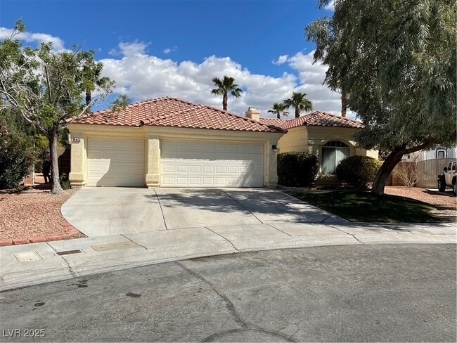 property at 4613 Plano Dr