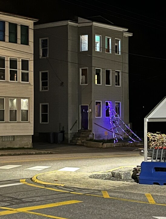 525 Waldo St in Rumford, ME - Building Photo