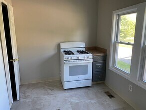 3214 W 71st St in Cleveland, OH - Building Photo - Building Photo