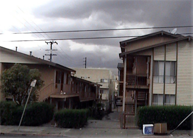 905 Centennial St in Los Angeles, CA - Foto de edificio - Other