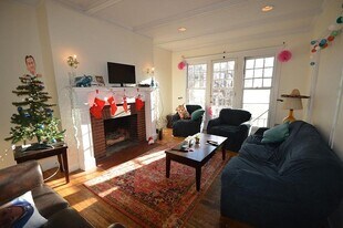 81 Gibbs St, Unit 3 in Brookline, MA - Building Photo