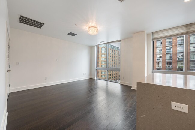 201 LUIS M MARIN Blvd in Jersey City, NJ - Building Photo - Building Photo