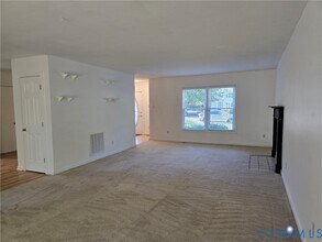 5716 Saddle Hill Dr in Midlothian, VA - Building Photo - Building Photo