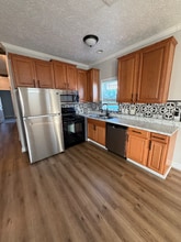 2201 Toulouse St in Ocean Springs, MS - Foto de edificio - Building Photo