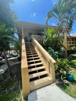 4767 Via Palm Lakes in West Palm Beach, FL - Building Photo