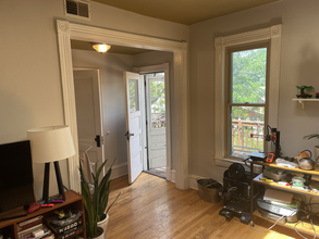 1530 Como Ave SE, Unit #2 in Minneapolis, MN - Foto de edificio - Building Photo