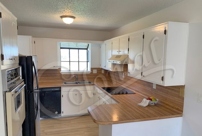 property at 709 Beaver Trail