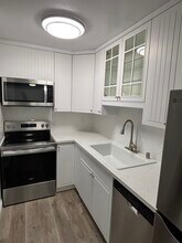 108 N Prospect Ave, Unit 1 in Redondo Beach, CA - Foto de edificio - Building Photo
